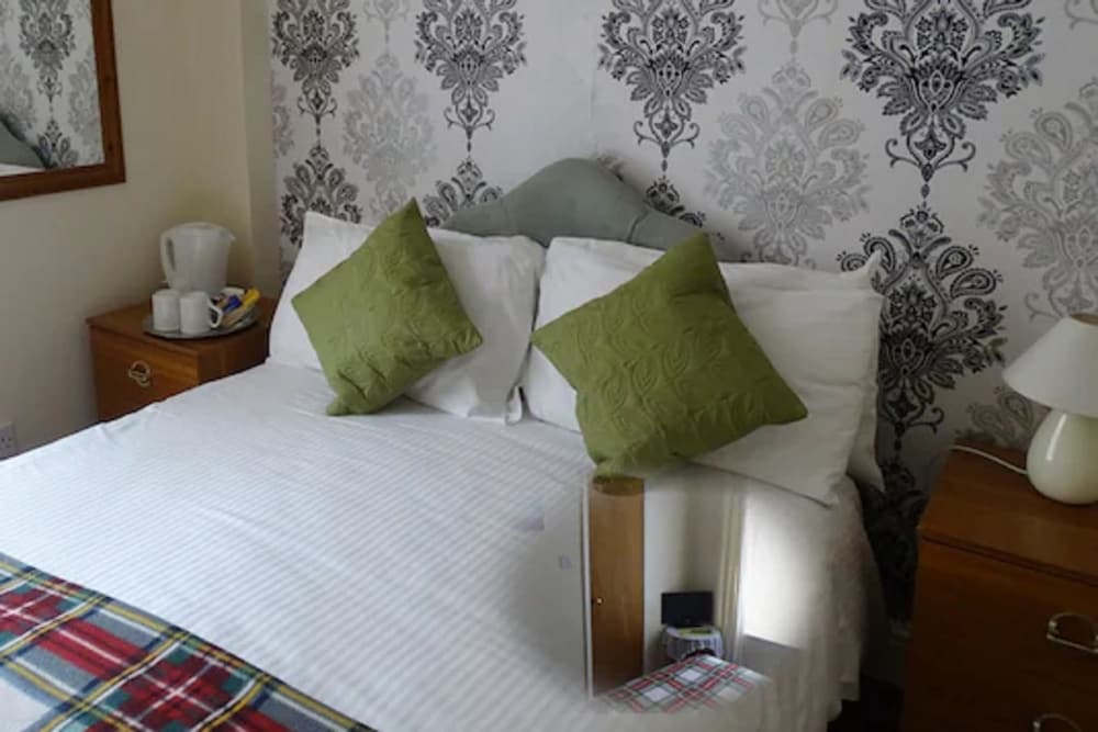 Goroomgo Kanha Inn Lucknow