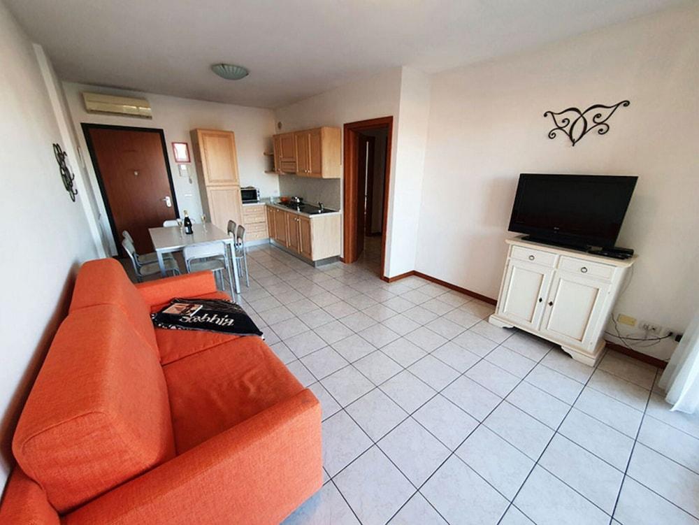 Peschiera - Pool & Free Parking