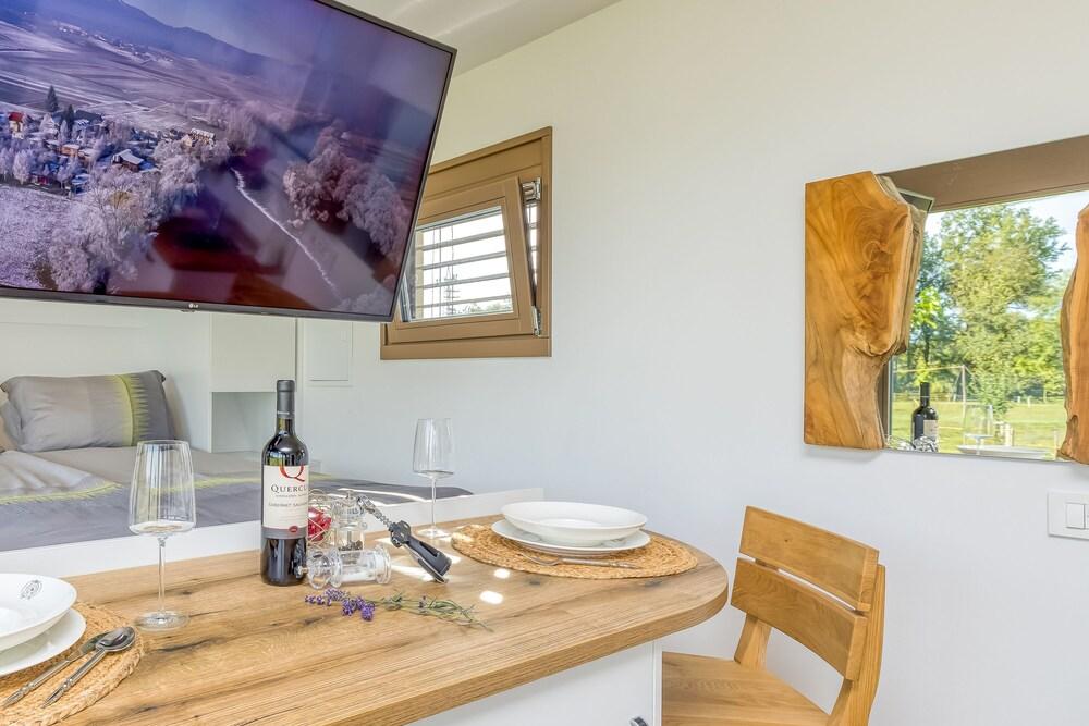 Riverside Suite Mare Private Beach