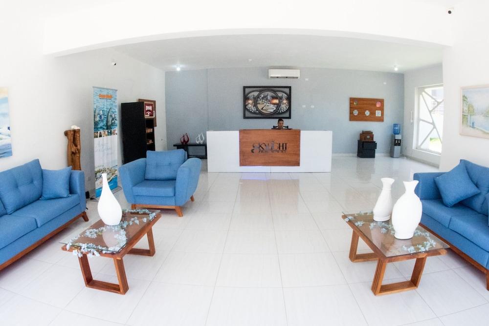 Skylight Suites Restaurant Bar