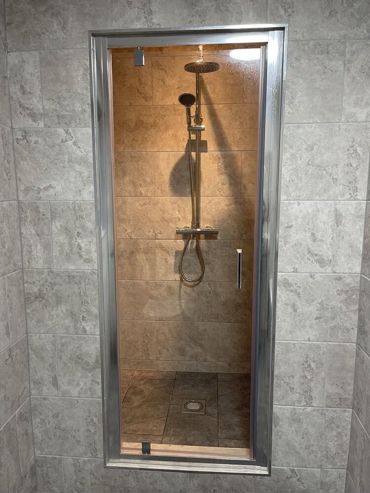 2 Bedroom Self Catering Accommodation