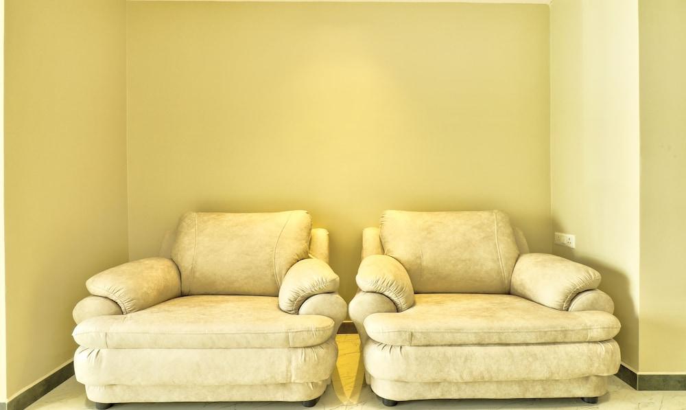 Treebo Sriz Cozy Seethamadhara