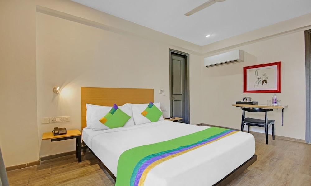 Treebo Trend Golden Moments