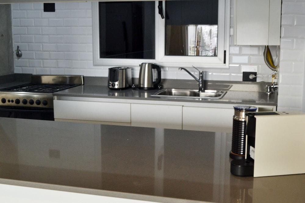 Loi Flats Neuquen, Edificio Tucuman