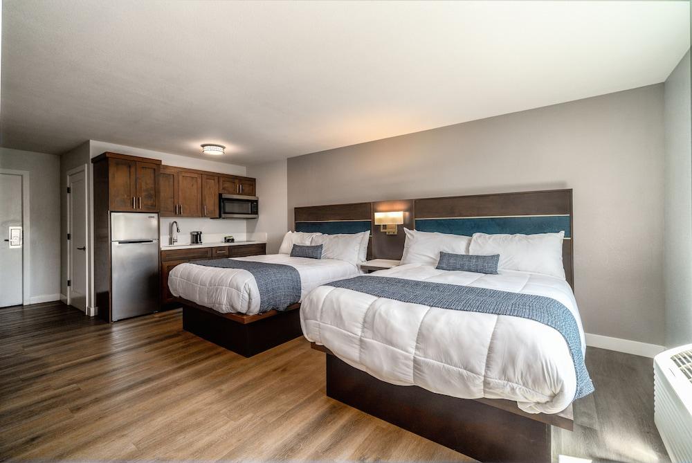 Homestay Suites - Studios & Spas