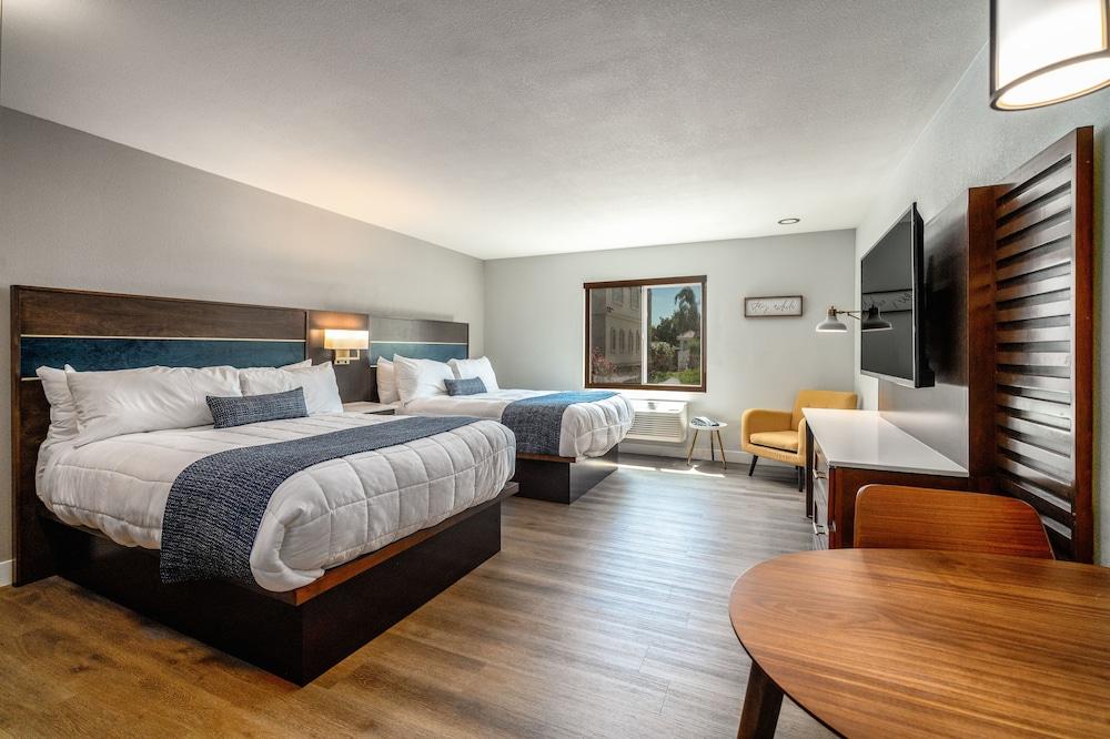 Homestay Suites - Studios & Spas