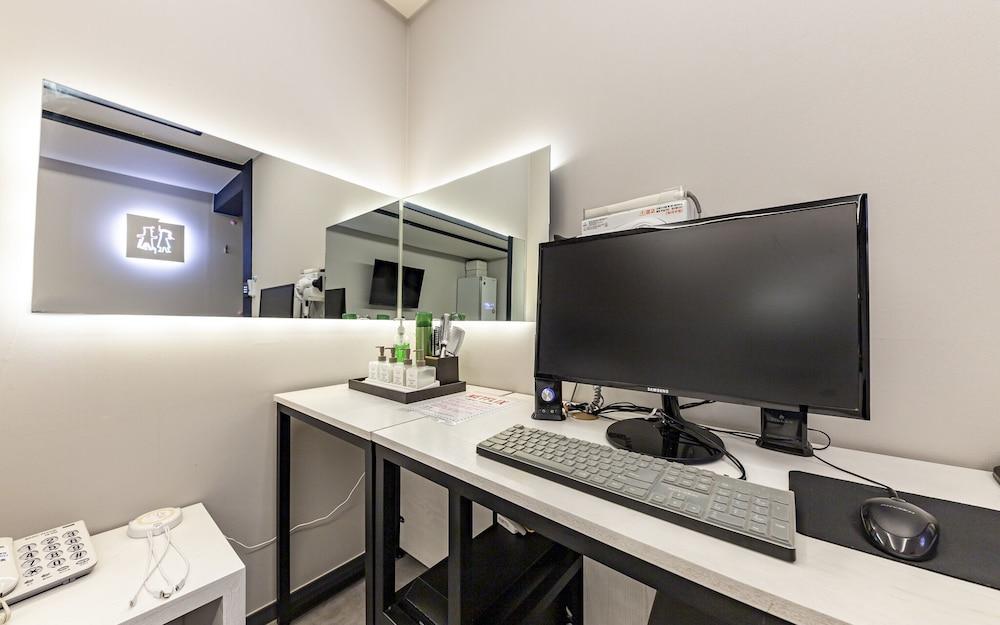 Gwangju Sinan Yeogiseo Jaja