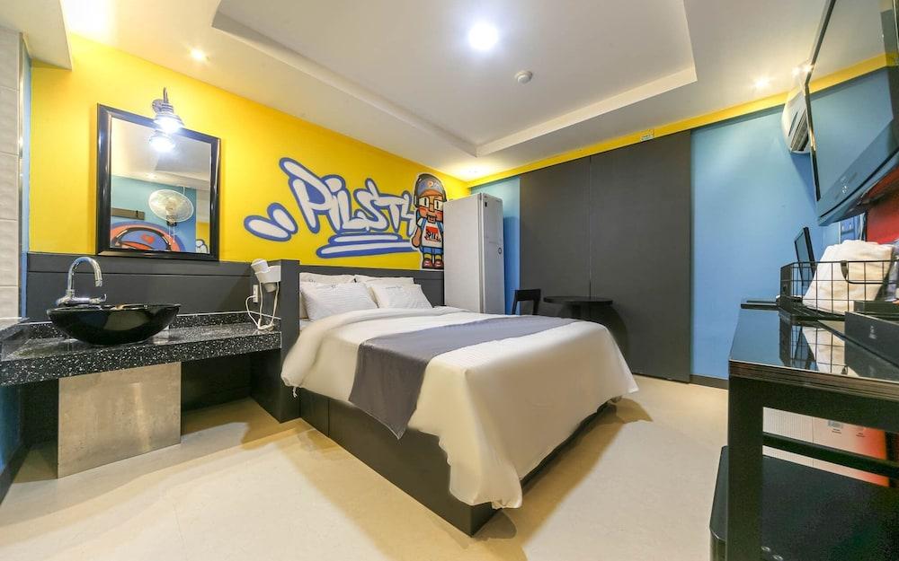 Pohang Jukdo Market G1