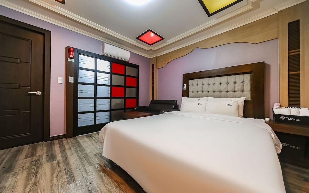 Changwon Palyongdong 25th