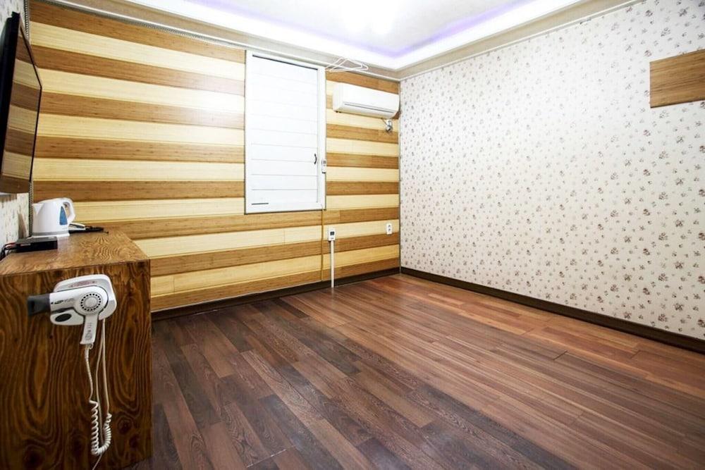 Daecheon Sintanjn Green