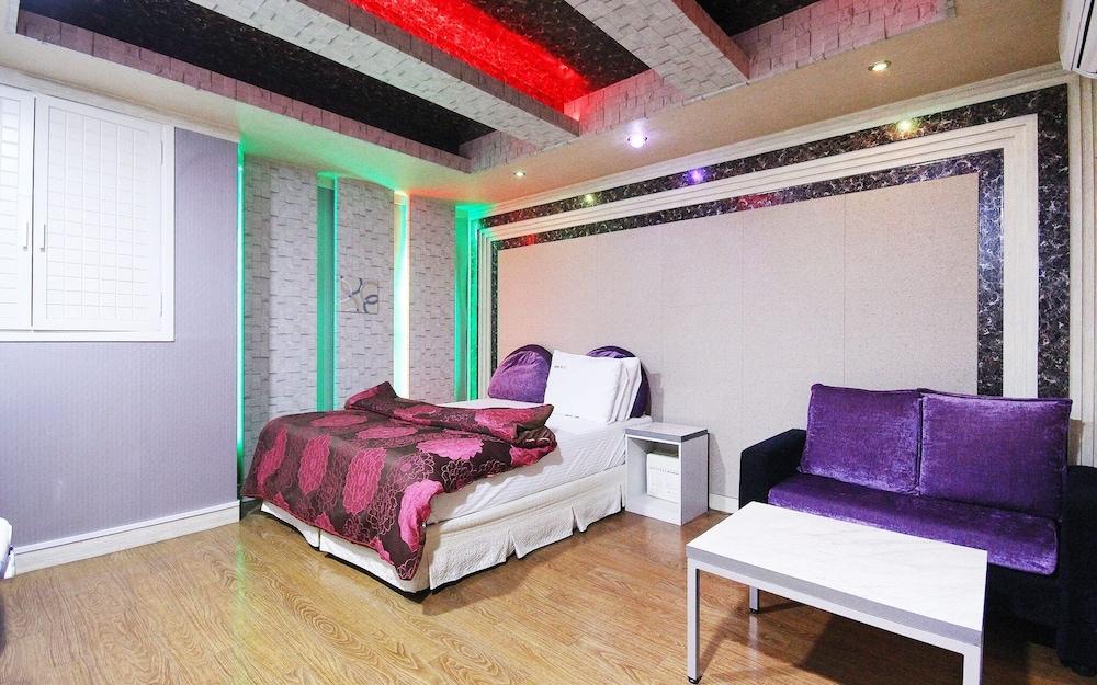 Western Wonpyeongdong Lancelot