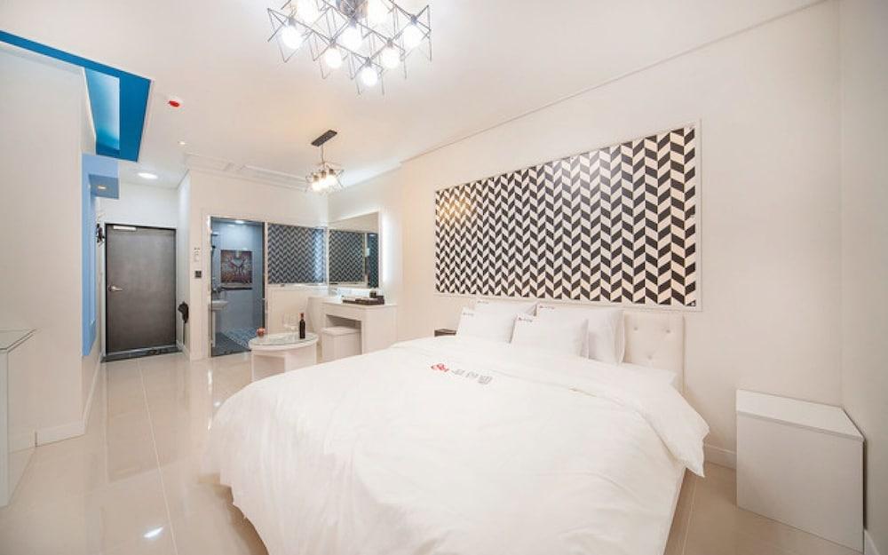 Yeongam Samho Self Check-in Motel