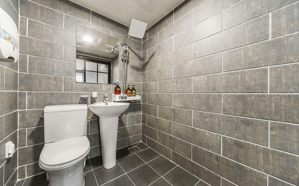 Changwon Jinhae Hotel The Syap