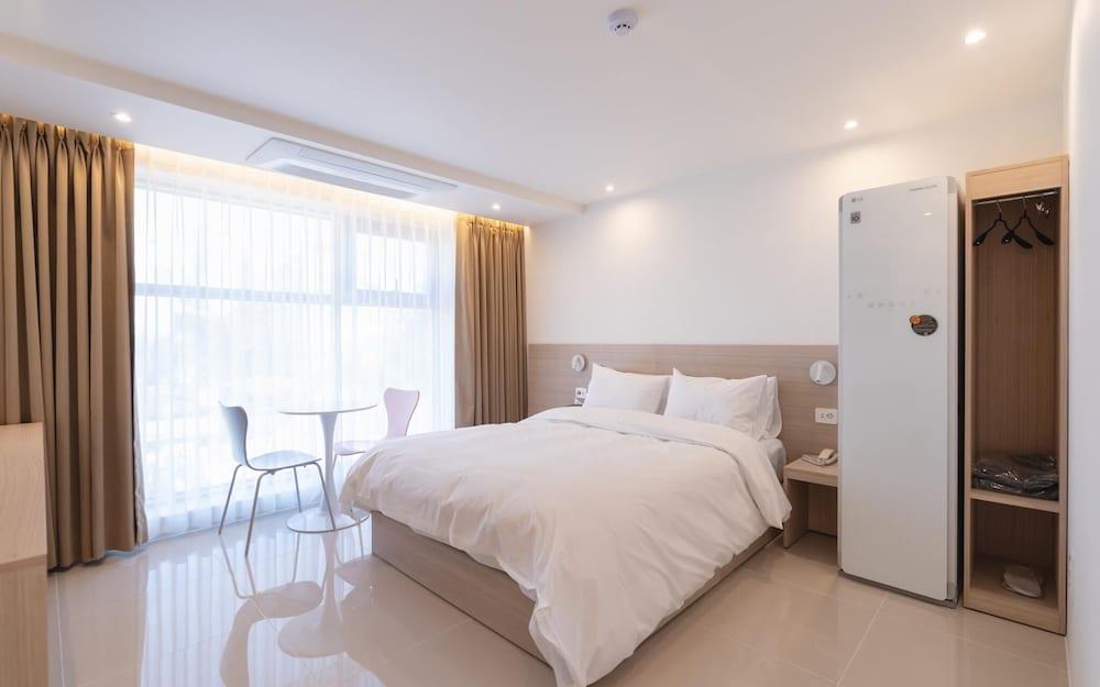 Jeonju Junghwasan-dong MH Hotel