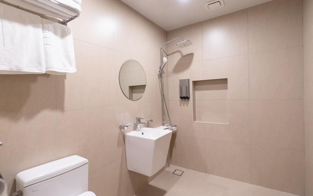 Jeonju Junghwasan-dong MH Hotel