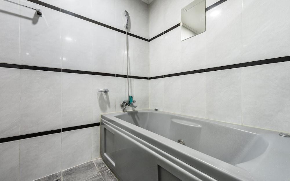 Yangsan Bukdong Hotel Somerset