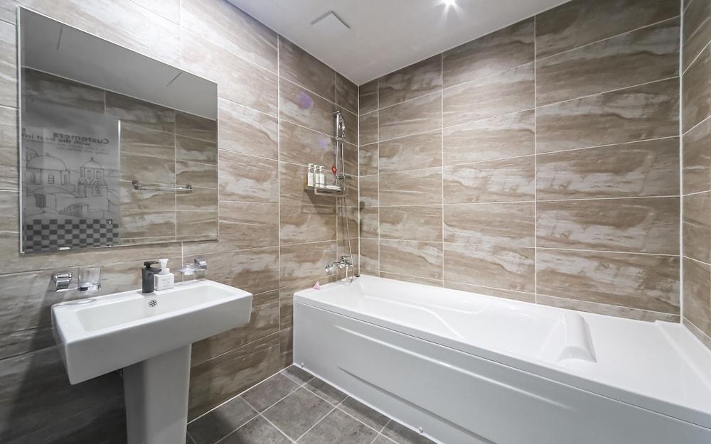 Tongyeong Unique Hotel THE View