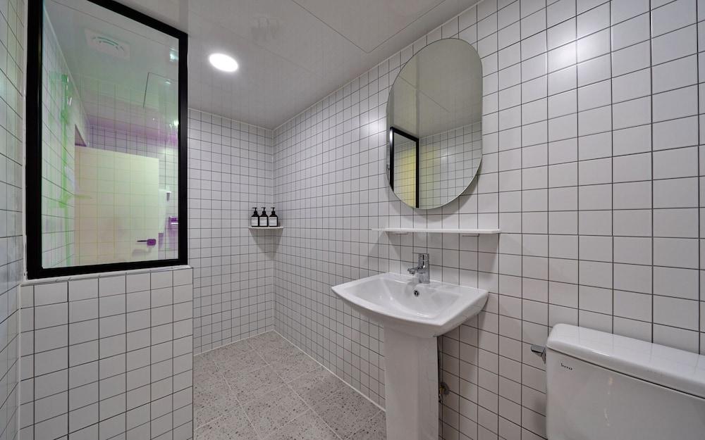 Daejeon The Rest Knock In Hotel