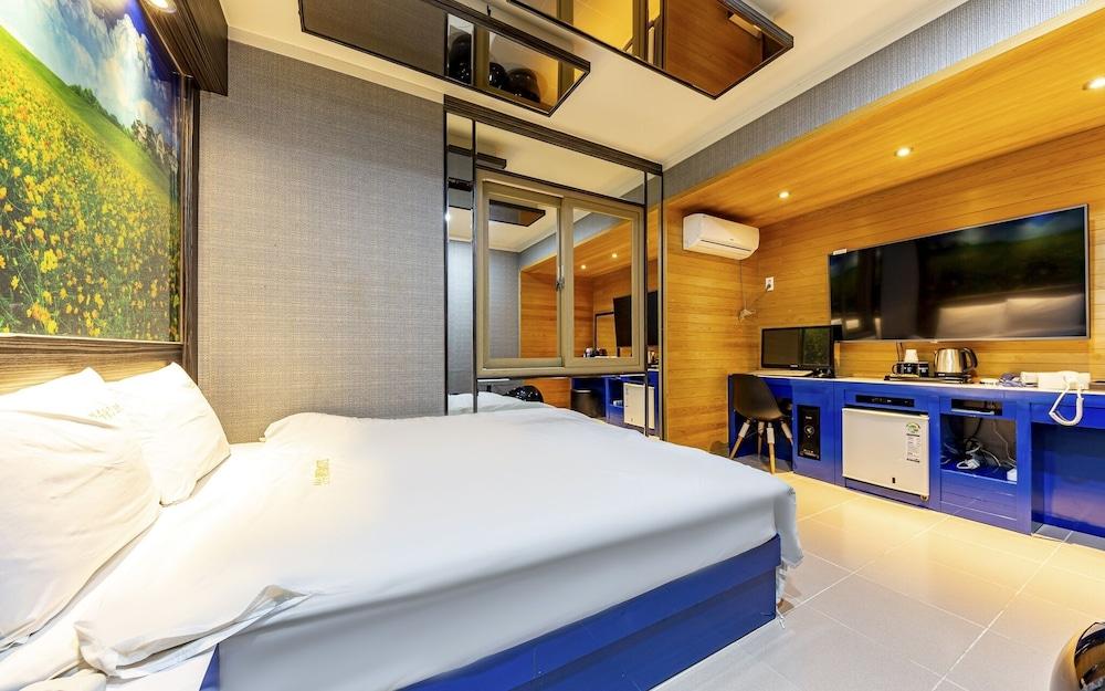 Gwangju Sansudong Hwangto