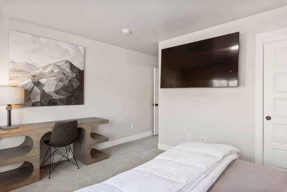 Casa De Pazos by RedAwning