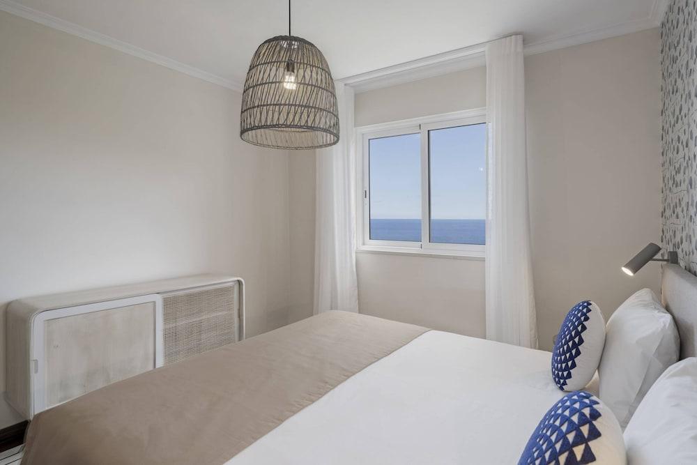 Duplex With sea View, Reis Magos V