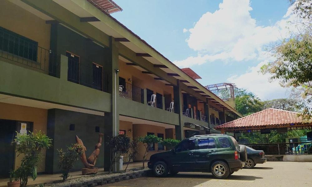 Hotel Coco Heights Condos