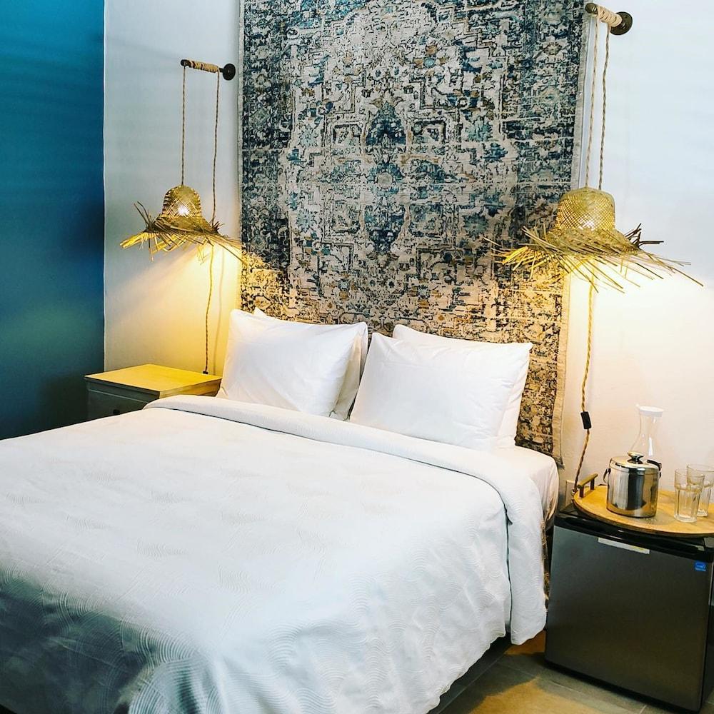 Numero Uno Piñones Short Term Rental