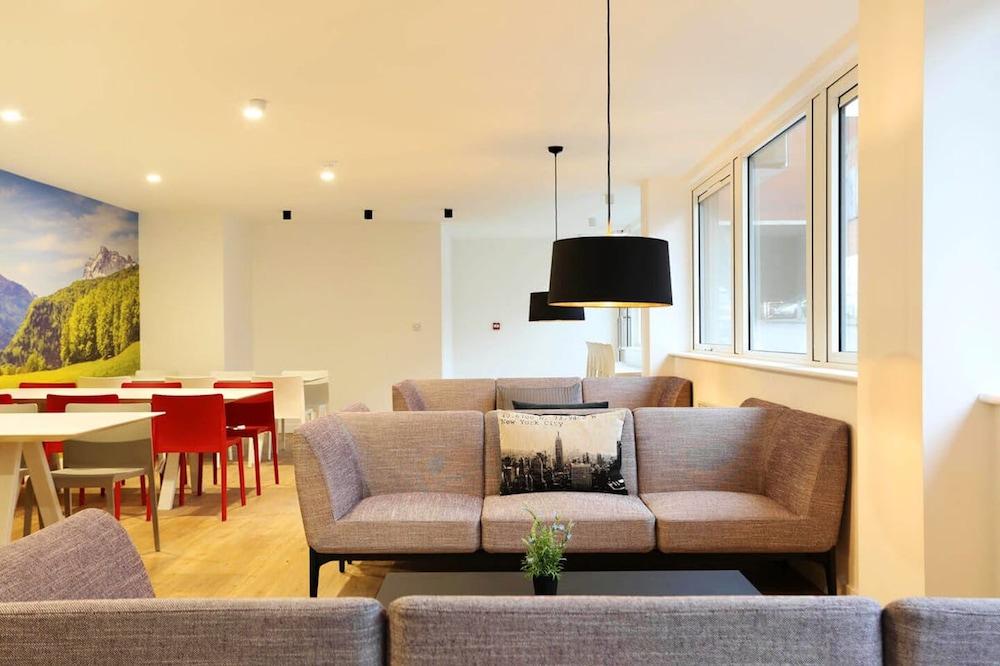 Studio for STUDENTS-NEWCASTLE UNDERLYME