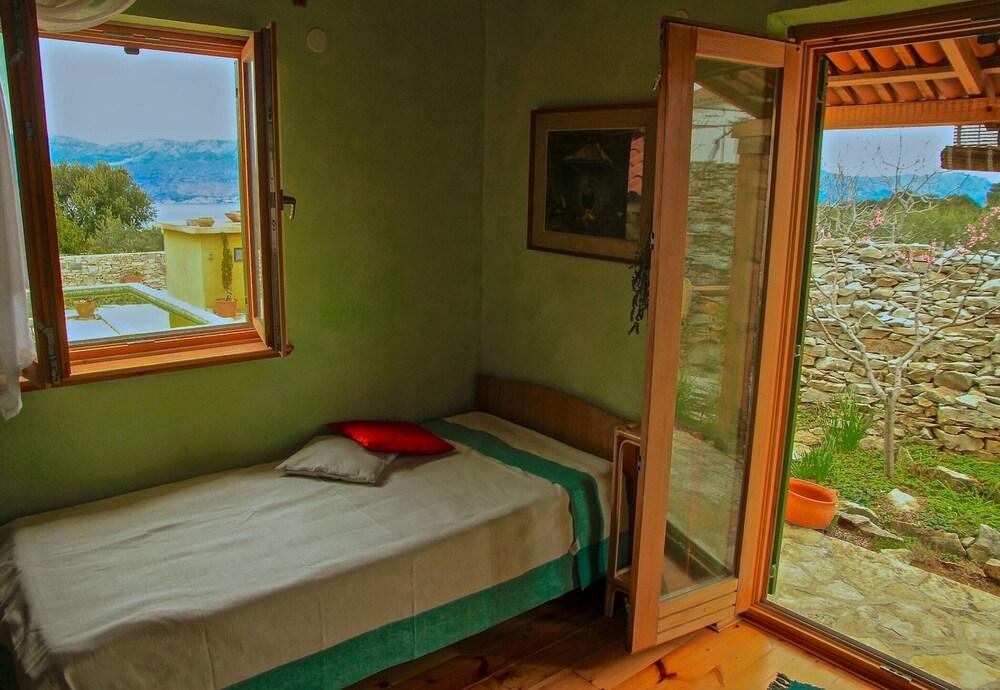 Tuscan Style Villa Kolačje With Pool