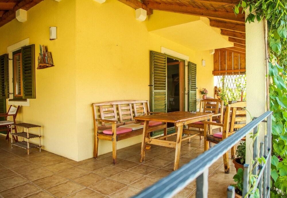 Tuscan Style Villa Kolačje With Pool