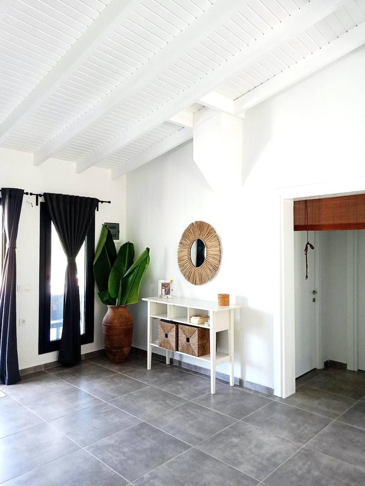 Villa in a Pomagranate Orchard