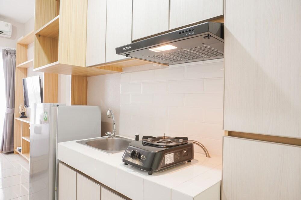 Fancy and Nice Studio Apartment at M-Town Residence