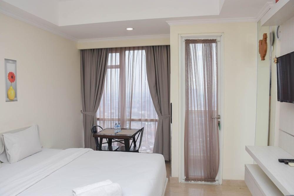 Spacious and Nice Studio at Menteng Park Apartment
