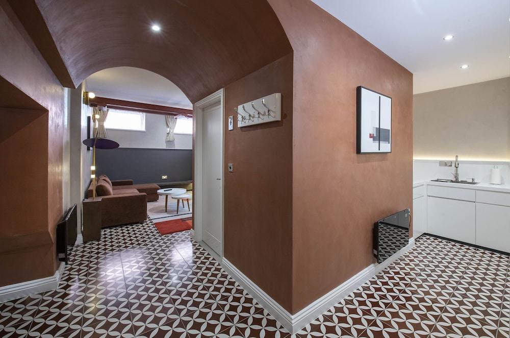 Trueman Court Luxury Serviced Apartments