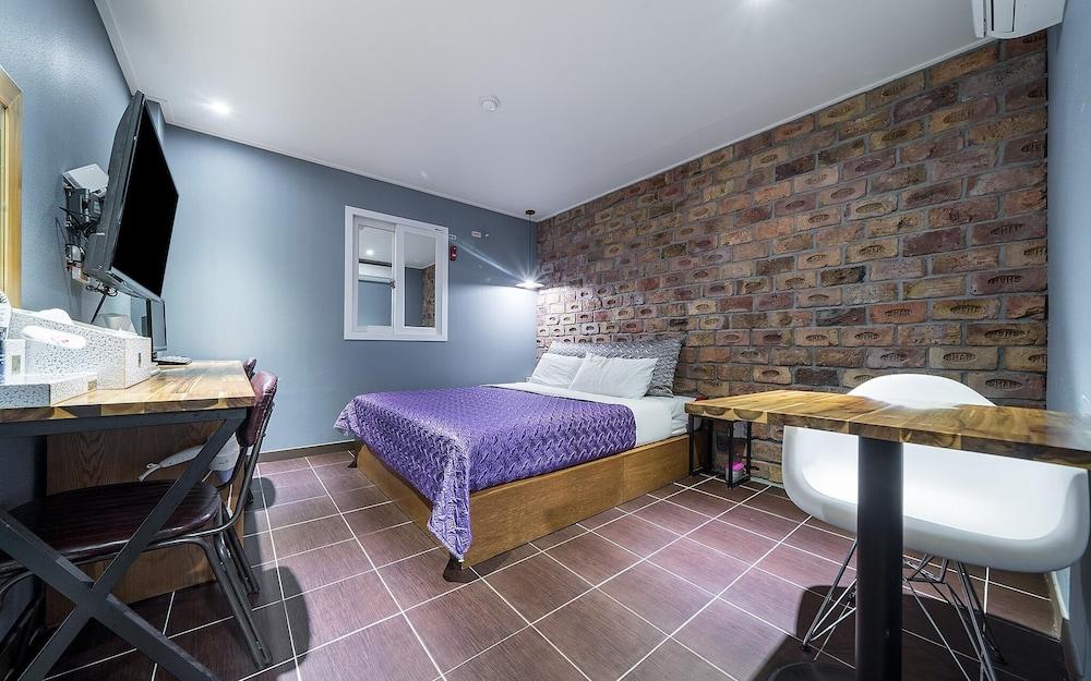 Donghae Byeol Self Check-in Motel