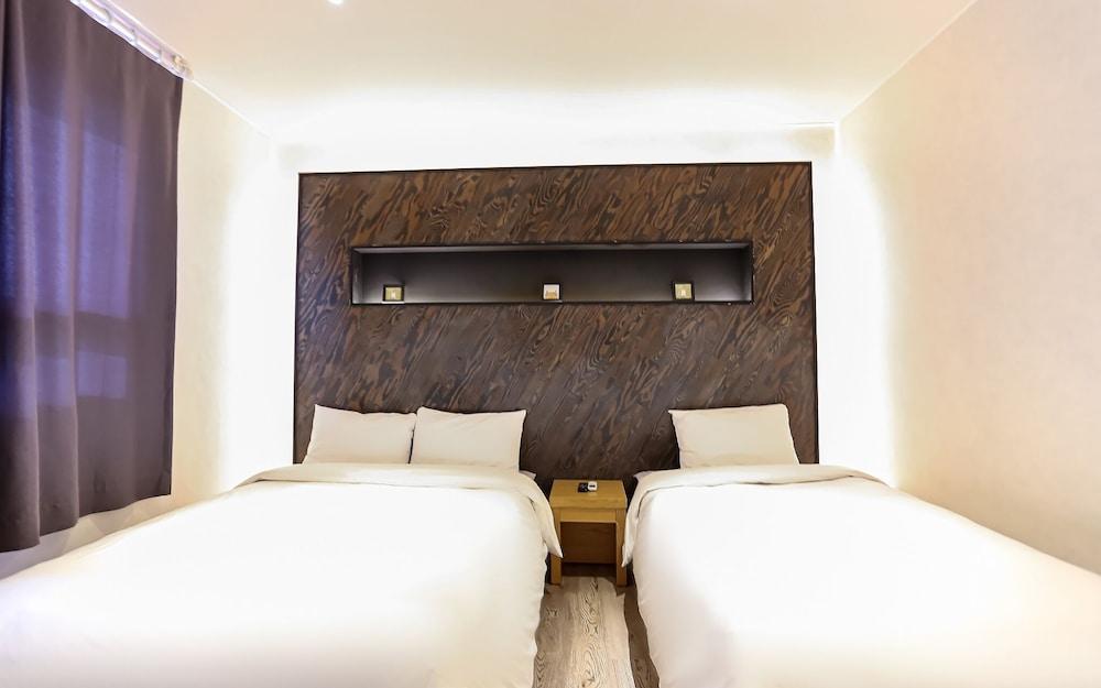 Gangneung Gyeongpodae Athene