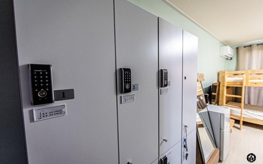 Yangyang Yoloha Surfhouse