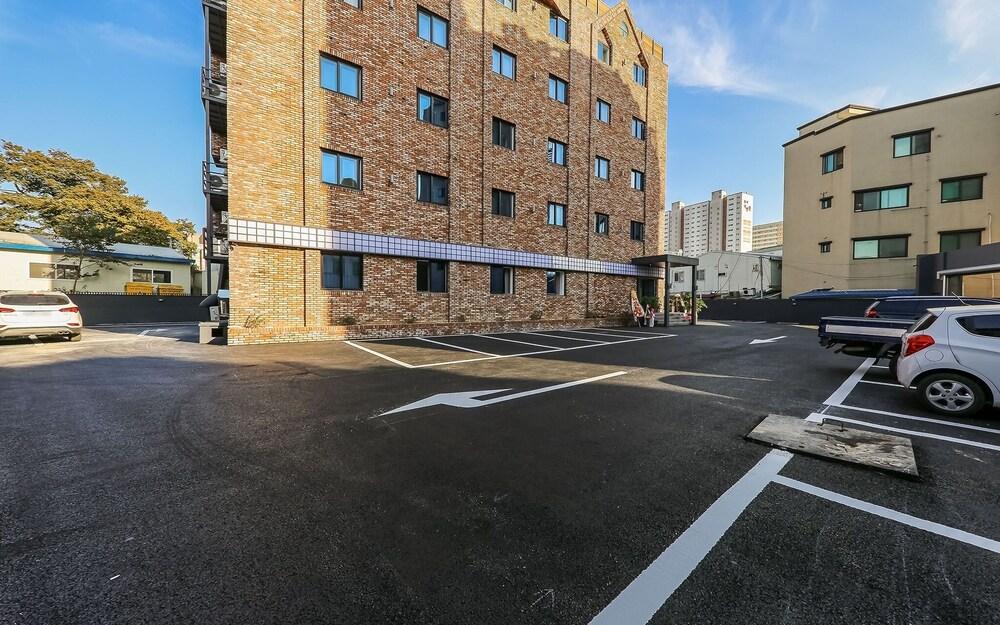 Jincheon Alma Business Hotel