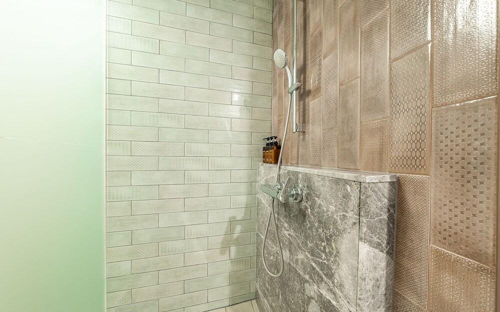 Namyangju Ninestone Hotel