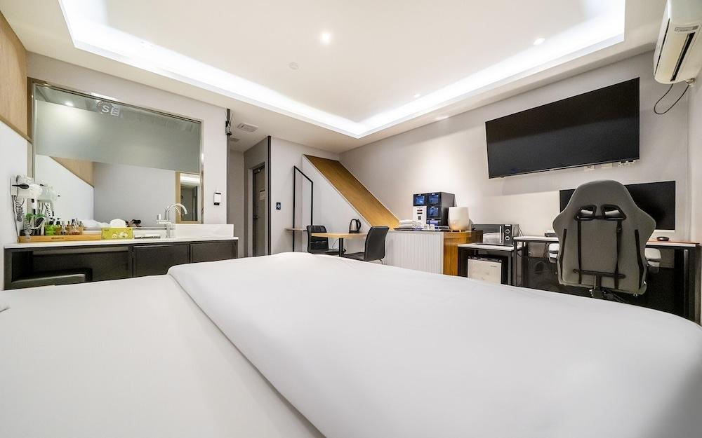 Wonju Sense Self Check-in Motel