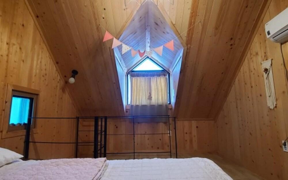 Jeju Seotdongne Pension