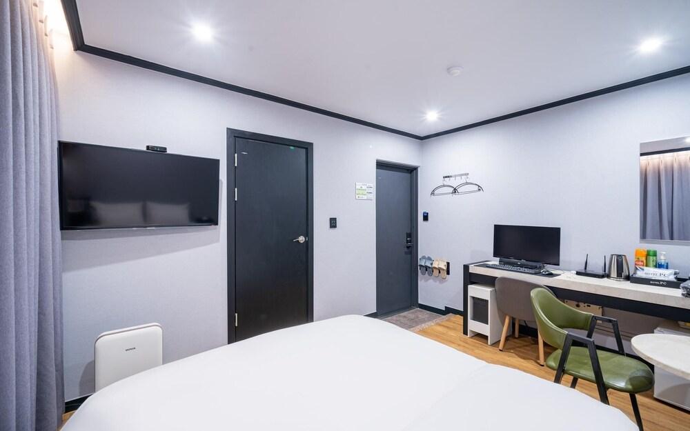 Seongnam Self Check in Hotel PC