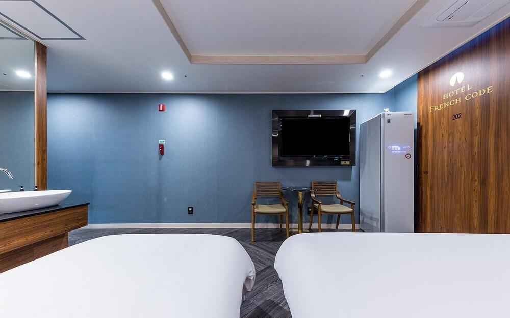 Cheongju French Code