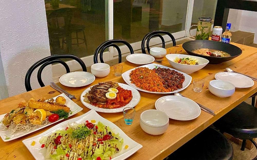 Aewol Badatgaap Guest House