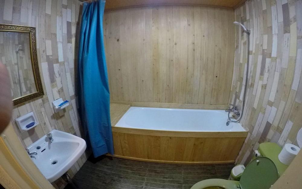 Gyeongju Two Wheel Guesthouse