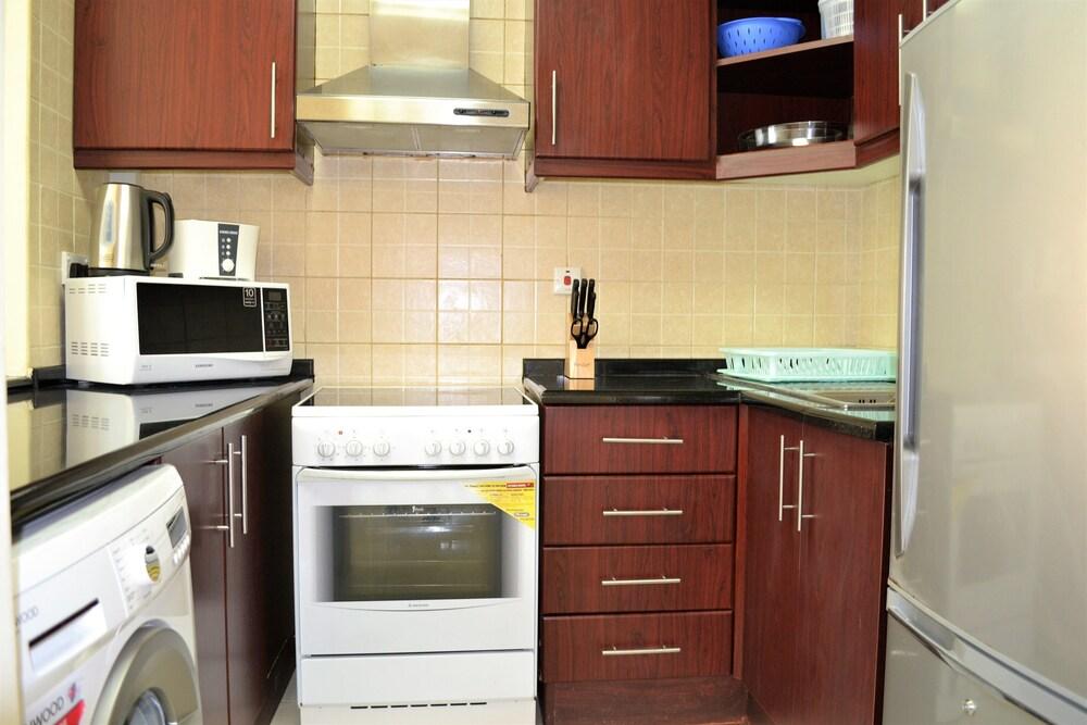 MGL - Spacious Studio Apartment