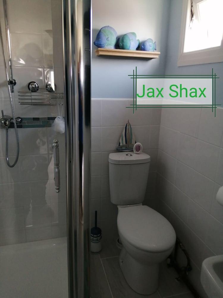 The Beach Hut Home From Home in Leysdown on Sea