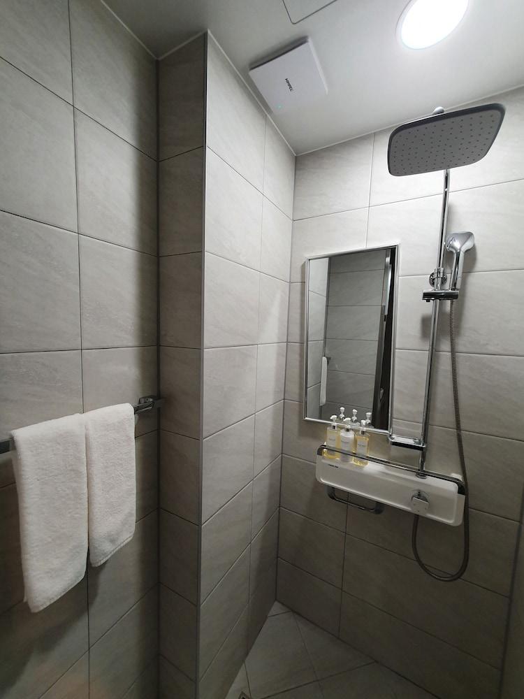 The Muse Hotel & Residence