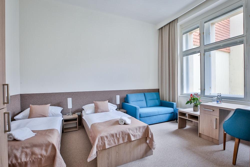 Apartments Embassy by LH