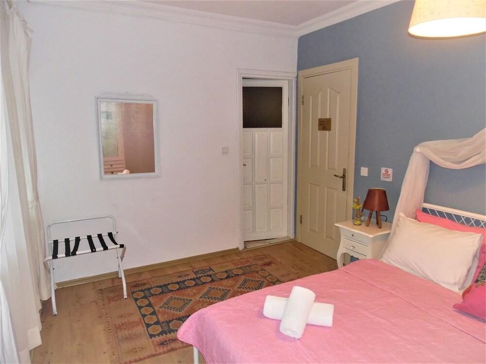 Monat Otel Hacimemis